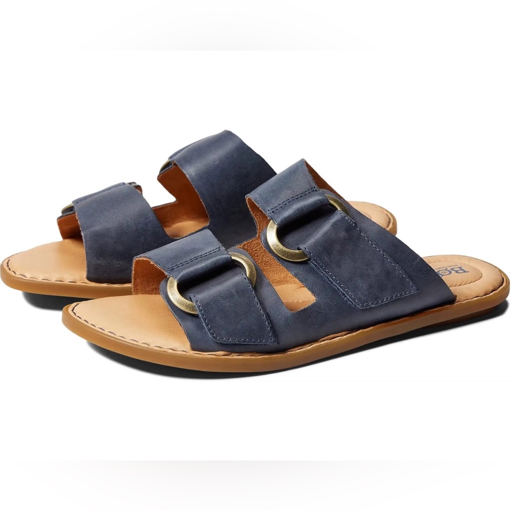 Born Marston sandals. Size 6. Navy. Leather